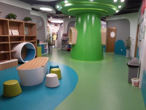 橡膠地板和PVC地板之間有啥不同？